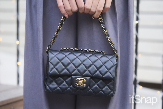 黒キルティング×ゴールドチェーンの憧れマトラッセ