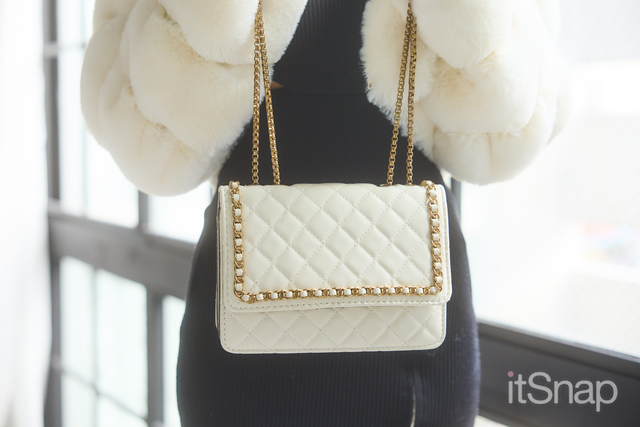 高見えするキルティングとゴールドチェーンがGood