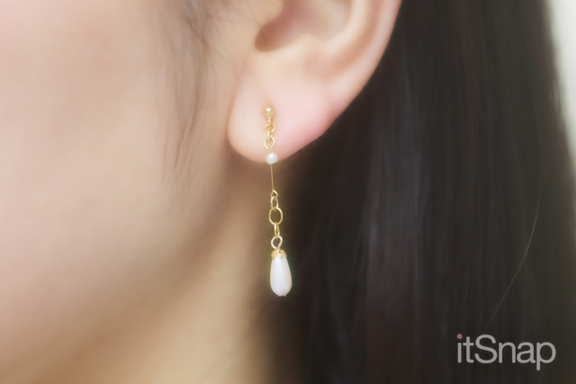 可憐なドロップパールが揺れてさりげないきらめきを☆
