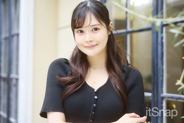 ふんわりハーフアップのゆる巻きで優しげな印象に♡