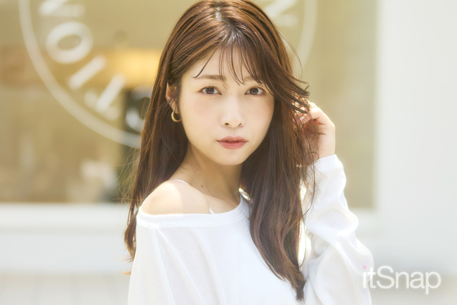 ラフな毛流れとセミウェットな質感が絶妙な美人ヘア♡