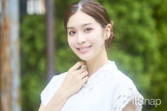 美人が際立つ大人上品なシニヨンヘアにきゅん♪