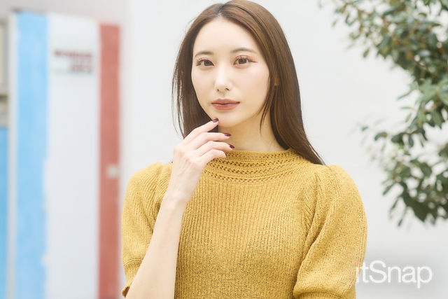 ナチュラルストレートでツヤ感重視のエレガントロング☆