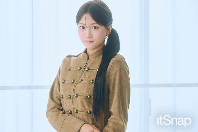 すっきり見せるローポニーで凛とした大人っぽさを☆