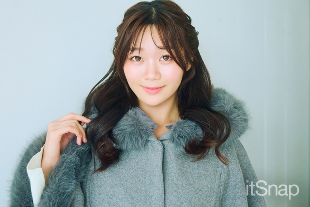 ゆる巻き×ハーフアップで王道の愛されデートヘアに♡