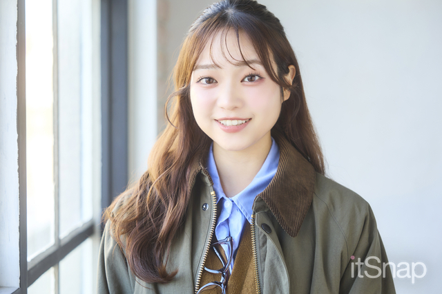 波巻きにしてふわふわ感を出して大人可愛い雰囲気に♡