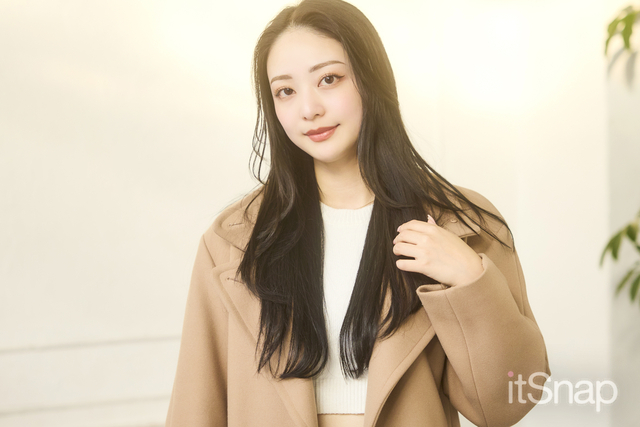 さらっと自然なストレートで品のある大人っぽさを！
