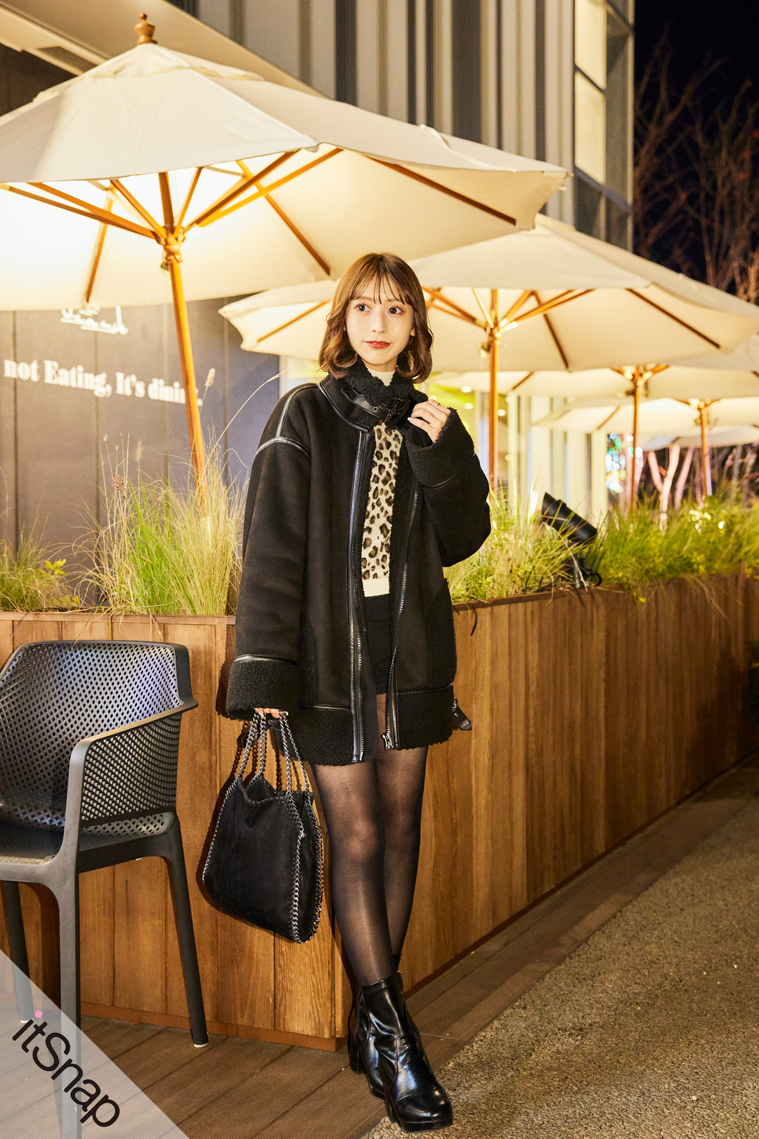 BIGムートン×ショーパンの逆三角形 シルエットできゃしゃ見えも